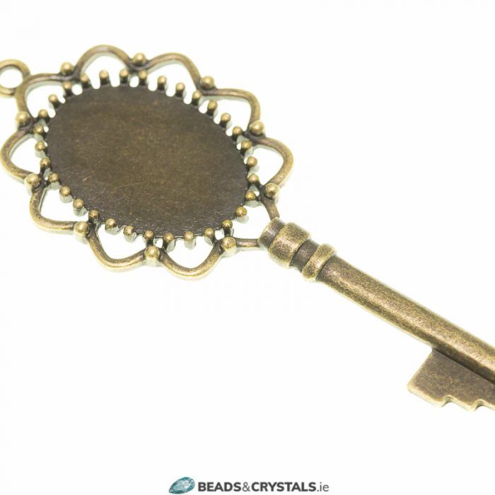 Antique Bronze Oval 18x25mm Key Mount, 1 piece