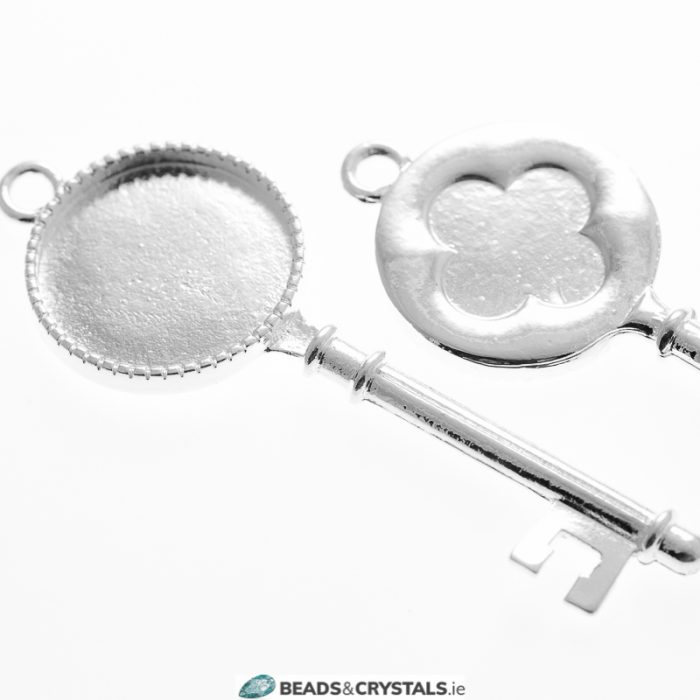 Antique Silver 20mm Round Key, 3 pieces