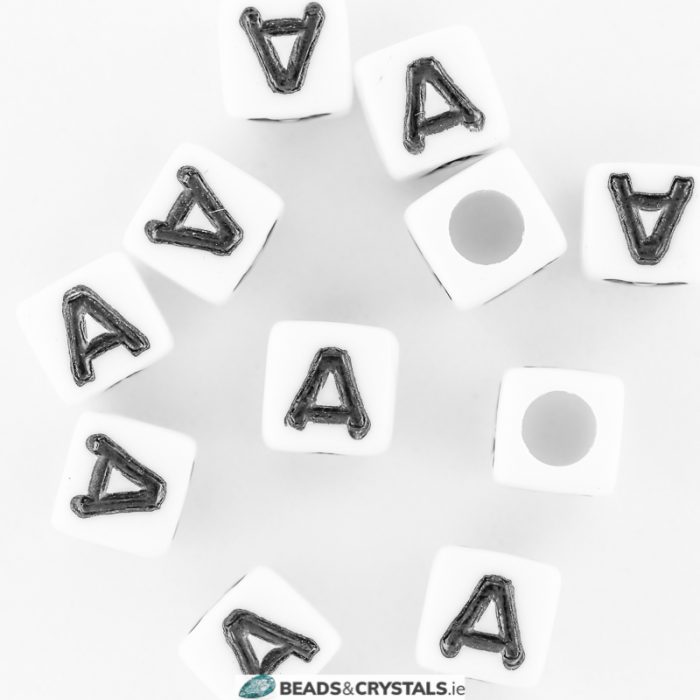 A Alphabet beads  (100 pieces)