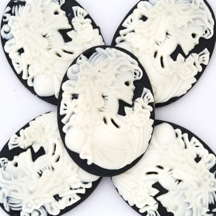 Black 30x40mm Skeleton Bride x 5 pieces