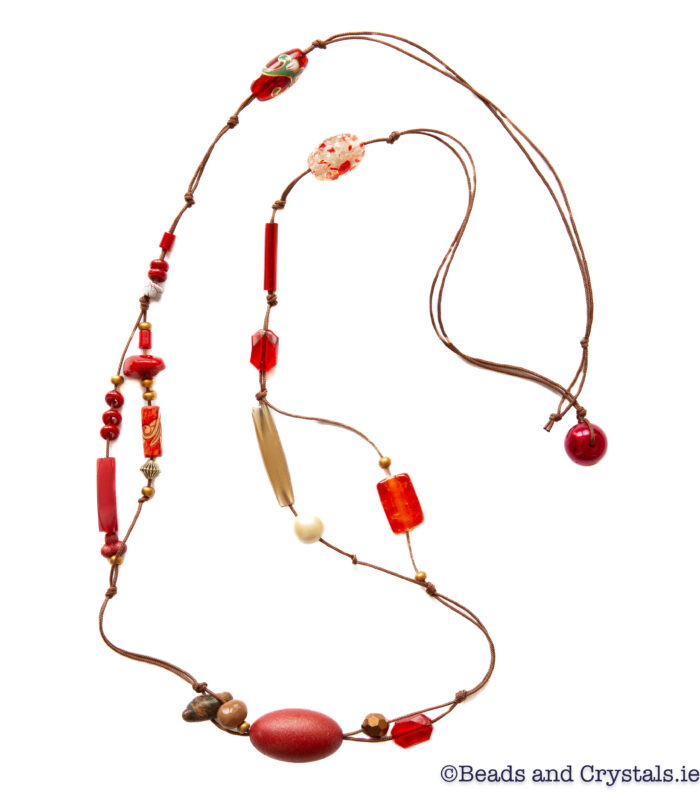 KNOTTED NECKLACE - RED