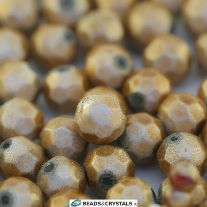 Beige Facetted Round Miracle beads, 6mm (100 pieces)